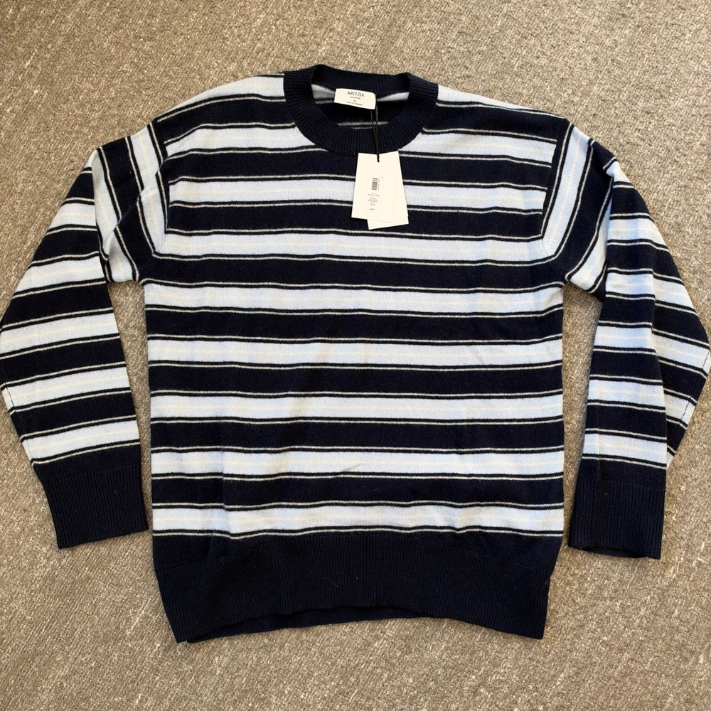 Aritzia Relaxed Cashmere Sweater